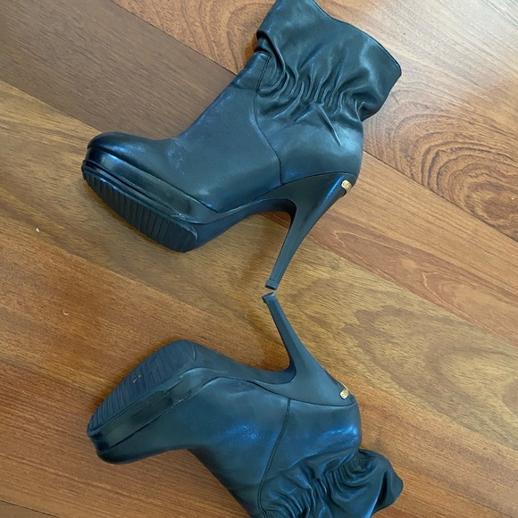 Michael Kors Nappa Leather Webster Bootie, 6.5M, Gently worn - Picture 6 of 7